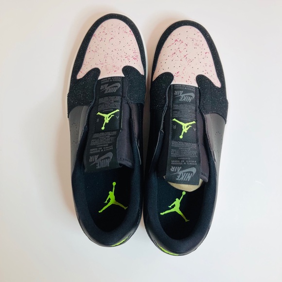 WMNS AIR JORDAN 1 RET LOW - Picture 2 of 8